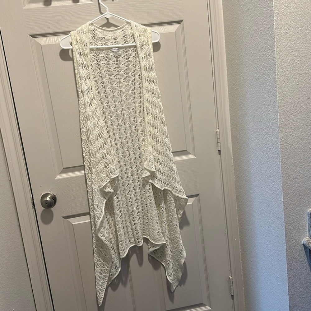 Cream Sleeveless Duster